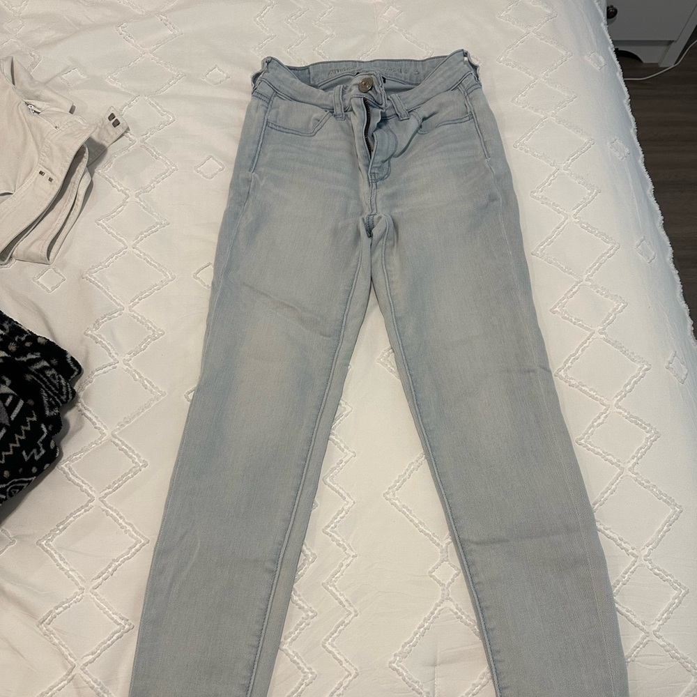 American Eagle light wash jeans